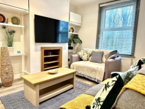 Modernised cottage Sleeps Six